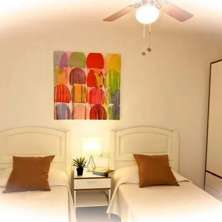 Ground Floor With Private Garden, Charcos *